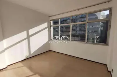 Apartamento com 3 quartos para alugar no Centro, Petrópolis 