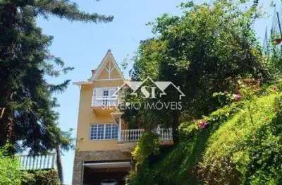 Casa em condomínio fechado com 4 quartos à venda no Retiro, Petrópolis 