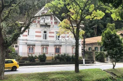 Casa com 42 quartos à venda no Centro, Petrópolis 