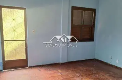 Casa com 2 quartos para alugar no Carangola, Petrópolis 