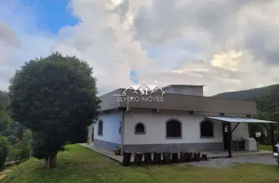 Casa com 3 quartos para alugar em Itaipava, Petrópolis 