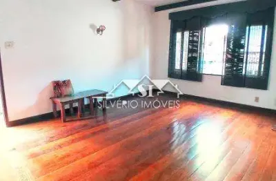 Casa com 3 quartos para alugar no Castelanea, Petrópolis 