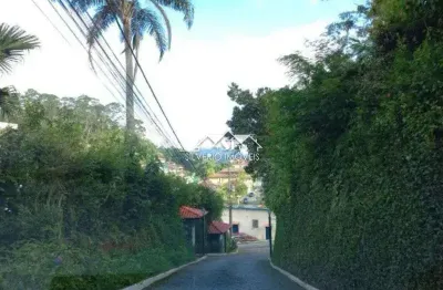 Terreno à venda no Mosela, Petrópolis 