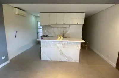 Casa geminada reformada 2 dormitórios aviação  – 600 metros do mar