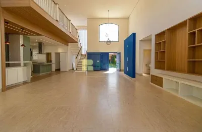 Sobrado com 4 dormitórios para venda e locação, com 337 m² no Condomínio Residencial Monte Carlo em