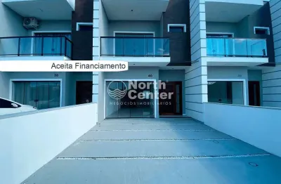 Sobrado geminado n 3 com piscina e churrasqueira no bairro costeira, balneário barra do sul, sc