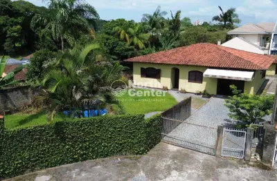Casa térrea aconchegante à venda, bairro glória, joinville, sc