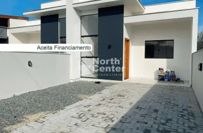 Casa geminada á venda com suíte e quintal, n° 1 bairro costeira, balneário barra do sul, sc