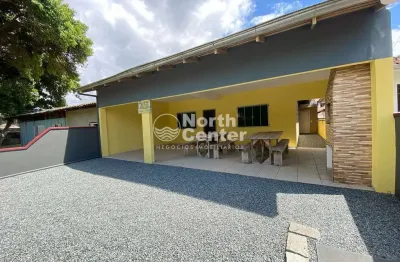 Casa de laje no centro – a 180 metros da praia à venda, bairro centro, balneário barra do sul, sc