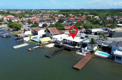 Casa à venda com acesso privativo à lagoa, bairro costeira, balneário barra do sul, sc