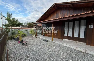 Casa ampla para locação, bairro pinheiros, balneário barra do sul, sc