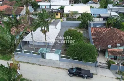 Casa à venda, costeira, balneário barra do sul, sc, os móveis sobre medida ficam no imóvel.