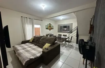 Casa com 3 quartos à venda na edmundo de moraes, 18, jardim santa marina, jacareí por r$ 360.000