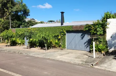 Casa a venda no vista alegre das mercês, a 200 m do parque tingui 