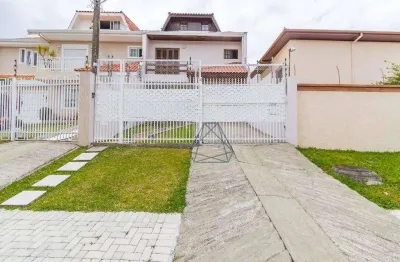 Casa com 3 quartos para alugar na Rua Ildefonso Stockler de França, Novo Mundo, Curitiba