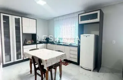 Casa semi-mobiliada com 01 suíte + 02 dormitórios | schroeder