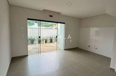 Sobrado geminado com 01 suíte + 02 dormitórios | água verde - jaraguá do sul