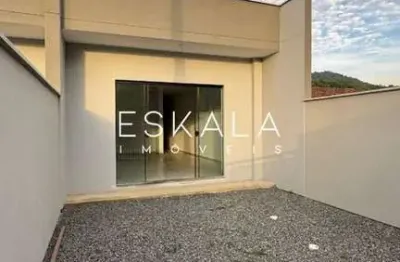 Casa geminada com 02 dormitórios - bairro ribeirão cavalo, jaraguá do sul