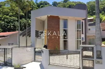 Casa alto padrão, porteira fechada, 03 dormitórios sendo 1 suíte e 1 demi-suite - bairro czerniewicz, jaraguá do sul