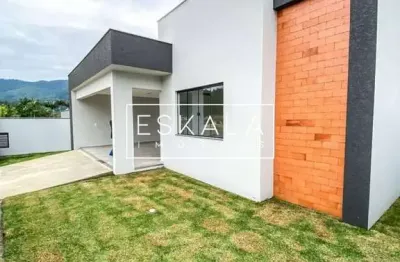 Casa Com 02 Dormitórios + 01 Suíte | Jaraguá 84 - Jaraguá Do Sul