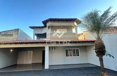 Casa com 3 quartos à venda no Umuarama, Uberlândia 