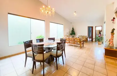 Excelente casa no bairro morada da colina em uberlândia