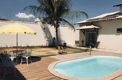 Sobrado à venda, 3 quartos, 1 suíte, 3 vagas, presidente roosevelt - uberlândia/mg