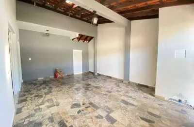 Casa com 3 quartos à venda no Pacaembu, Uberlândia 