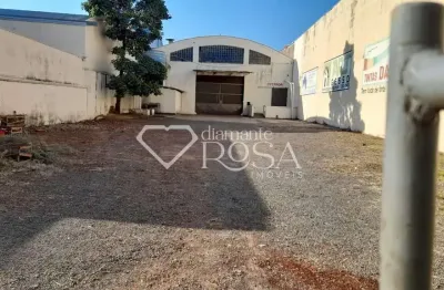 Venda salão comercial na avenida brasil, com duas sobrelojas