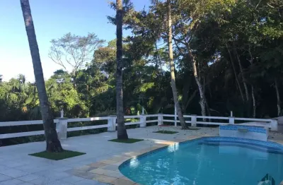 Linda casa em condomínio de alto padrão na praia das toninhas em ubatuba