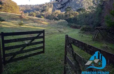 Lindo sítio com 24 mil metros quadrados com rio e água de nascente em gonçalves minas gerais