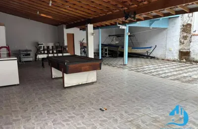 Casa super espaçosa com 6 suítes, garagem para 7 carros, área de lazer com churrasqueira no perequê açú - ubatuba - sp