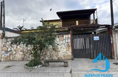 Oportunidade! casa com 3 dormitórios e área de lazer com pscina no perequê açú, ubatuba - sp.