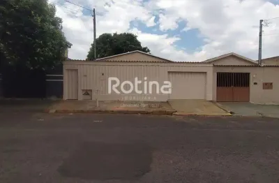 Casa para alugar, 3 quartos, santa mônica - uberlândia/mg - rotina imobiliária