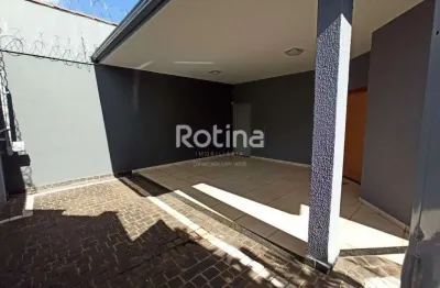 Casa para alugar, 3 quartos, Cidade Jardim - Uberlândia/MG - Rotina Imobiliária