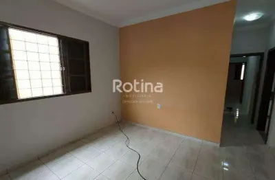 Casa para alugar, 3 quartos, santa mônica - uberlândia/mg - rotina imobiliária
