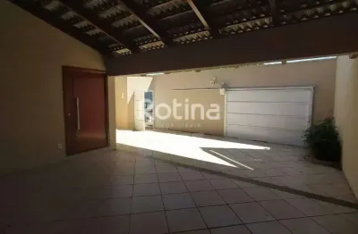 Casa para alugar, 3 quartos, jardim karaíba - uberlândia/mg - rotina imobiliária