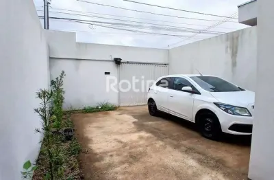 Casa para alugar, 3 quartos, jardim ipanema - uberlândia/mg - rotina imobiliária