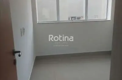 Apartamento para alugar, 3 quartos, Saraiva - Uberlândia/MG - Rotina Imobiliária