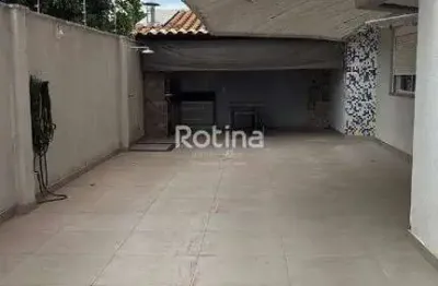 Apartamento Exclusivo para Aluguel | 140 m² em Uberlândia, Nossa Senhora Aparecida