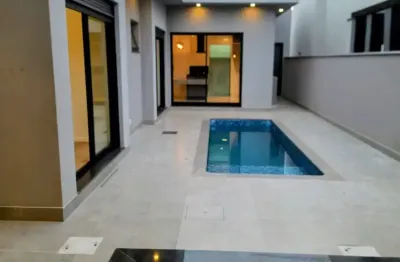 Linda casa à venda no residencial euroville ii, com três suítes!