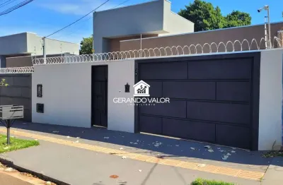 1 suíte, 2 quartos, cozinha grande integrada ao gourmet