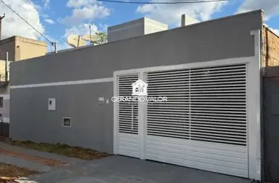 Casa com 3 quartos à venda na Rua Alberto Jissum Minei, 465, Residencial Oliveira III, Campo Grande