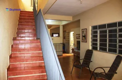 Casa ampla á venda no bairro centro sul - potencial para casa comercial