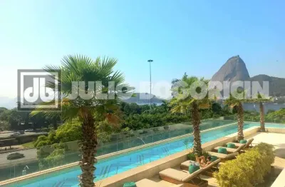 Flamengo! Rio By Yoo, empreendiento de luxo, oferece infraestrutura de lazer, varandão com vista espetacular para o Pão de Açucar, três suítes, lavabo e dependência completa. Duas vagas escrituradas!