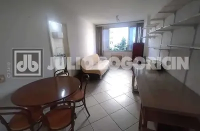 Apartamento com 1 quarto à venda na Rua Riachuelo, Centro, Rio de Janeiro