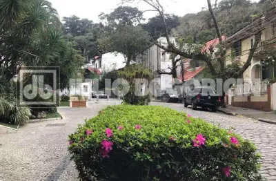 Cosme velho apartamento residencial 4 quartos varanda frente  2 vagas portaria 24hs
