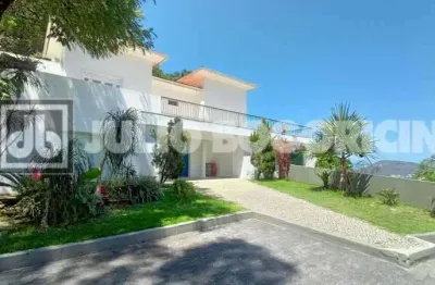 Santa teresa, parte da zona sul / mansão / vazia / preço convidativo / documentação perfeita