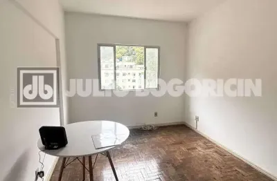 Glória - apartamento - padrão - residencial - 64 m² - 2 quartos; 1 suíte - ótima localização!