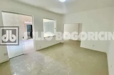 Av atlantica - 3 quartos ( suíte) - 130 metros - area externa - oportunidade!